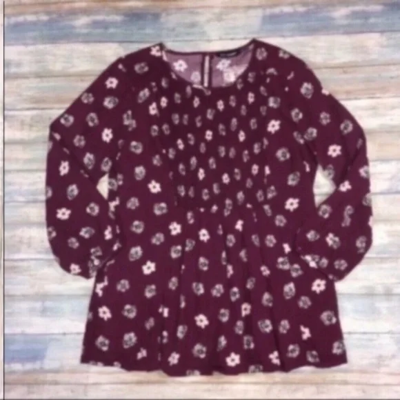 NWT Blu Pepper Burgundy Floral Blouse - Picture 2 of 5